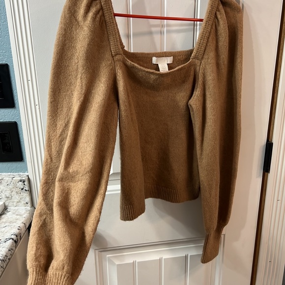 H&M TAN SWEATER - Picture 2 of 4